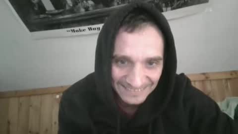 Snapshot of bennymn chatting on December 5, 6:37 pm benny and innocentvixon online show from December 5, 6:37 pm