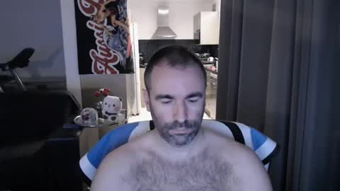 Snapshot of bensince1984_ chatting on July 25, 1:47 am Ben online show from July 25, 1:47 am