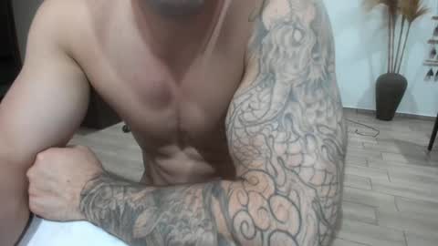 Snapshot of benthebodybuilder chatting on December 2, 12:09 am Ben Braxton online show from December 2, 12:09 am