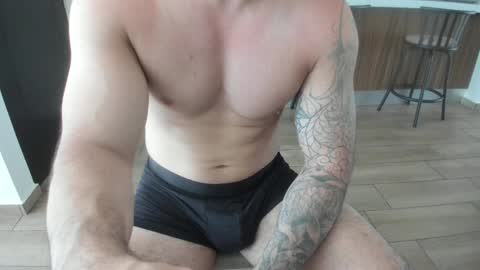 Snapshot of benthebodybuilder chatting on December 9, 6:03 pm Ben Braxton online show from December 9, 6:03 pm