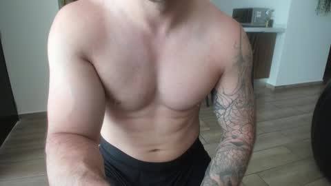 Snapshot of benthebodybuilder chatting on December 15, 3:53 pm Ben Braxton online show from December 15, 3:53 pm