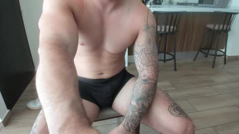 Snapshot of benthebodybuilder chatting on December 20, 9:50 pm Ben Braxton online show from December 20, 9:50 pm
