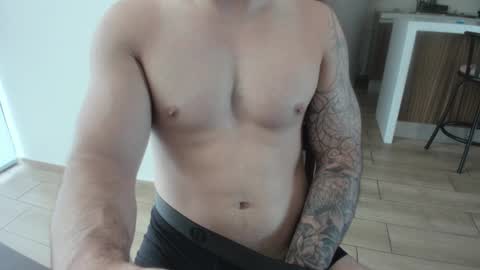 Snapshot of benthebodybuilder chatting on January 4, 4:22 pm Ben Braxton online show from January 4, 4:22 pm