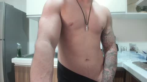 Snapshot of benthebodybuilder chatting on January 5, 11:12 pm Ben Braxton online show from January 5, 11:12 pm