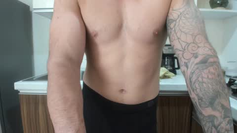 Snapshot of benthebodybuilder chatting on January 9, 9:47 pm Ben Braxton online show from January 9, 9:47 pm