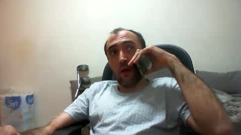 bentish online show from December 12, 6:42 pm