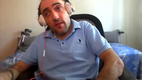 Snapshot of bentish chatting on December 2, 7:57 am bentish online show from December 2, 7:57 am