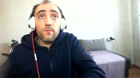 bentish online show from February 11, 8:52 am