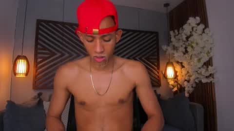 bento_fox online show from October 8, 4:10 am