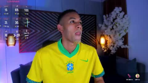 bento_fox online show from October 14, 3:40 am