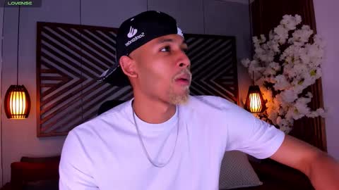 bento_fox online show from November 13, 3:16 am