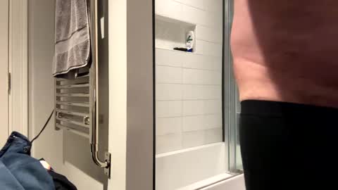 benz10001 online show from October 13, 2:55 am