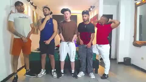 benz boys online show from December 21, 1:07 pm