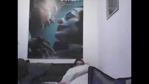 Snapshot of benzs chatting on December 7, 11:23 pm mobi online show from December 7, 11:23 pm