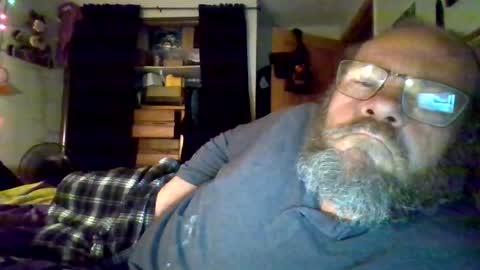 bergeeric1970 online show from April 22, 5:21 am