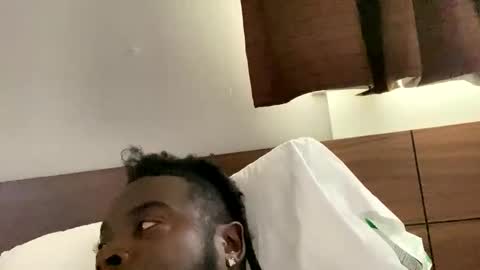 Snapshot of berlinbsm chatting on October 28, 1:25 pm bossG online show from October 28, 1:25 pm