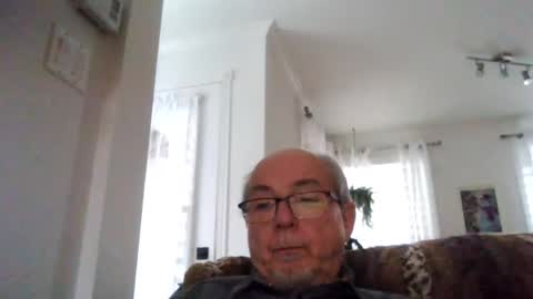 bernard1102 online show from January 1, 5:33 pm