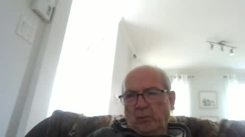 bernard1102 online show from June 20, 1:14 pm