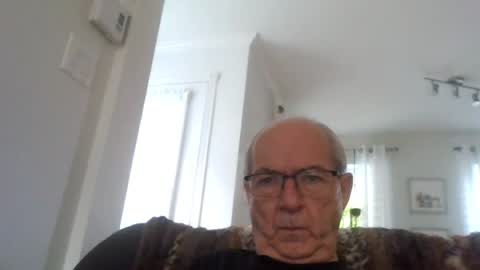 bernard1102 online show from July 9, 11:03 am
