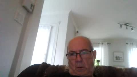 bernard1102 online show from July 14, 10:21 am