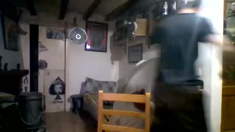 bernichaos77 online show from March 24, 1:54 am