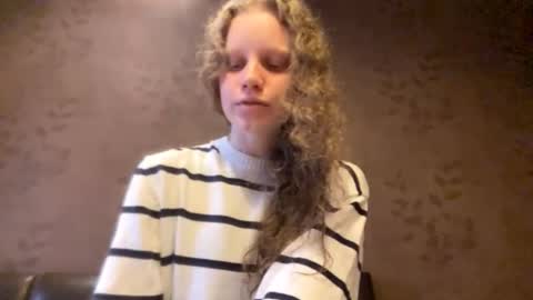 Sophia online show from October 19, 11:11 am