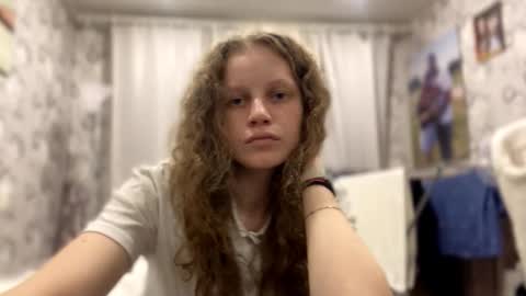 Sophia online show from November 4, 2:05 pm