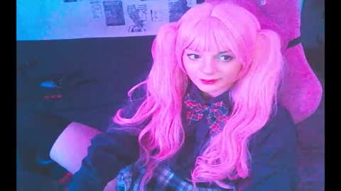 Snapshot of berriekitten chatting on March 11, 10:38 pm BerrieKitten online show from March 11, 10:38 pm