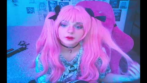 Snapshot of berriekitten chatting on March 24, 12:48 am BerrieKitten online show from March 24, 12:48 am