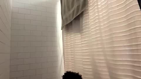 berriess_ online show from April 29, 11:58 am
