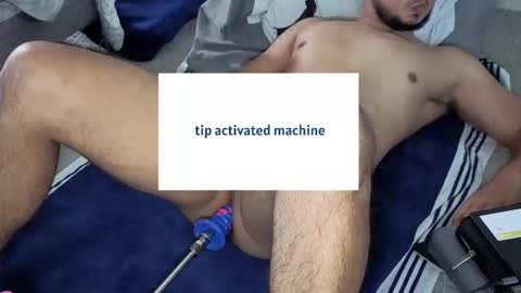 berriess_ online show from June 3, 1:36 pm