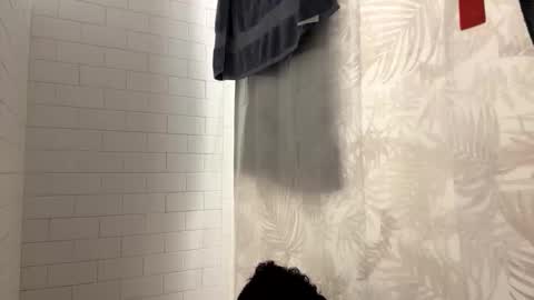berriess_ online show from June 4, 9:37 am