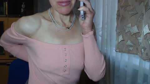 Snapshot of berry2024 chatting on December 4, 9:07 am berry2024 online show from December 4, 9:07 am