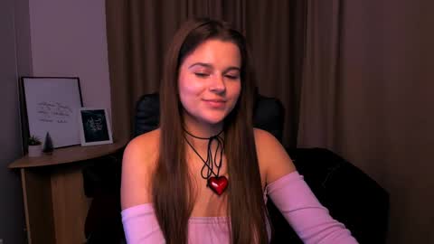 Snapshot of berry_alma chatting on December 25, 2:02 pm Alma online show from December 25, 2:02 pm