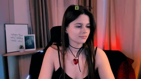 Snapshot of berry_alma chatting on February 6, 11:48 pm Alma online show from February 6, 11:48 pm