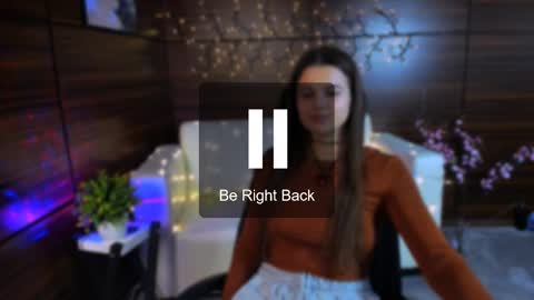 Snapshot of berry_alma chatting on February 11, 3:08 am Alma online show from February 11, 3:08 am