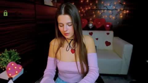 Snapshot of berry_alma chatting on February 18, 2:27 am Alma online show from February 18, 2:27 am