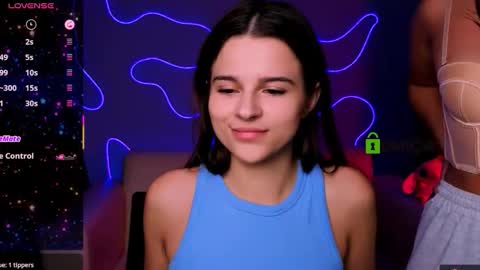 Snapshot of berry_alma chatting on November 30, 4:44 pm Alma online show from November 30, 4:44 pm