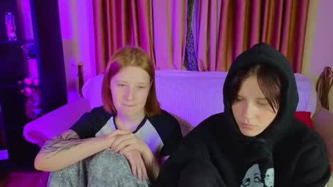 Snapshot of berry_assortment chatting on October 4, 7:01 pm Your sweet Tara and Eva online show from October 4, 7:01 pm