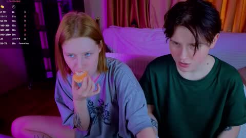 Snapshot of berry_assortment chatting on October 9, 11:19 am Your sweet Tara and Eva online show from October 9, 11:19 am