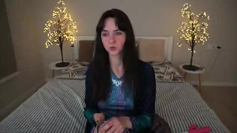 Snapshot of berrydiva chatting on September 10, 8:31 pm Violette online show from September 10, 8:31 pm