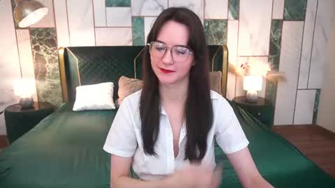 Violette online show from July 25, 6:44 am