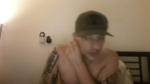 Snapshot of berrymacock chatting on June 18, 3:51 am berrymacock online show from June 18, 3:51 am