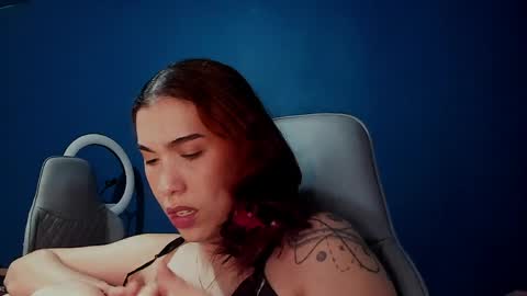 berryxbaby online show from April 24, 1:30 am