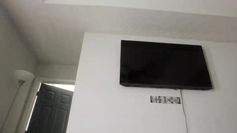 ToxicPipe757 online show from November 10, 1:54 pm