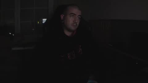 Snapshot of berto3389 chatting on November 29, 2:25 am berto3389 online show from November 29, 2:25 am