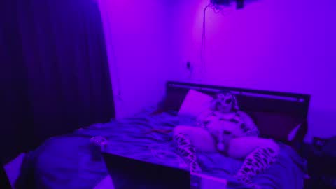 bessiemoo online show from September 17, 2:57 am