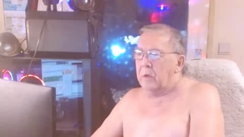 Snapshot of best127 chatting on March 2, 12:42 am jean online show from March 2, 12:42 am