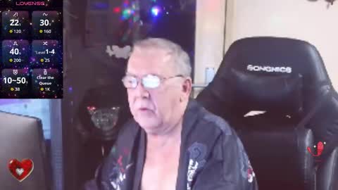 Snapshot of best127 chatting on October 4, 6:39 pm jean online show from October 4, 6:39 pm