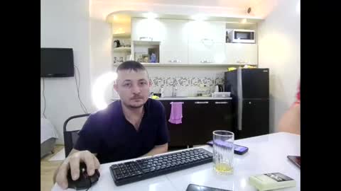 Snapshot of best_ass2000 chatting on January 17, 6:11 pm best_ass2000 online show from January 17, 6:11 pm